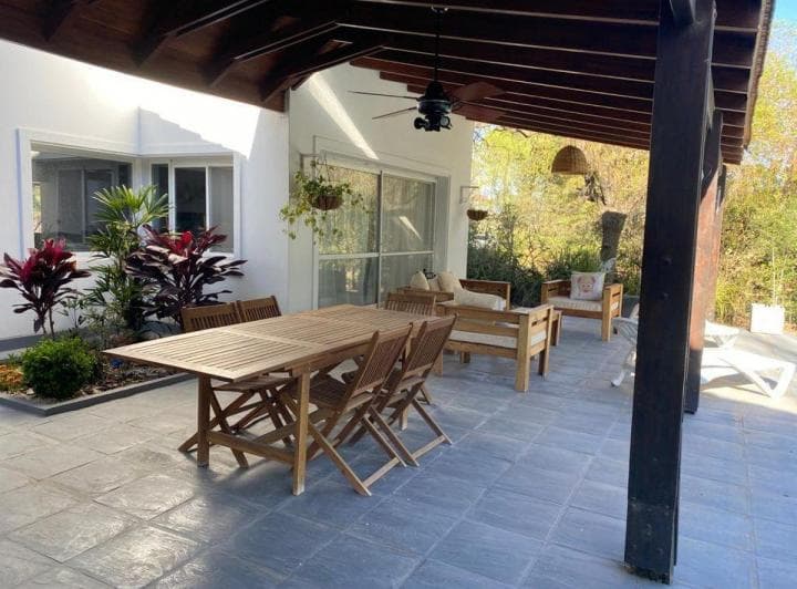 Casa con Dependencia de Servicio en Barrio Privado Rosario - 4