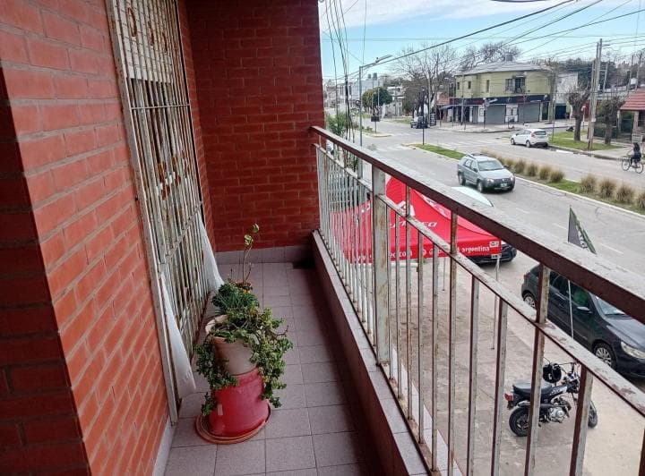 Muy Lindo Departamento de 1 Dorm. X Escalera - 3