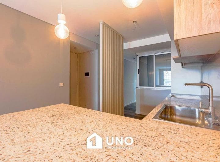 Departamento de 1 Dormitorio con Balcón, Comodín y Amenities. Posibilidad Cochera. - 5
