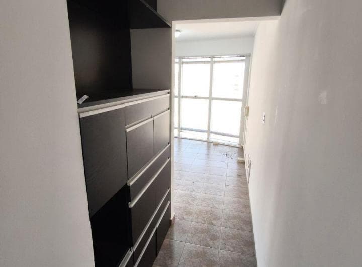 Alquiler Oficina C/privado y Cochera - 48 E/13 y 14 - La Plata - 2