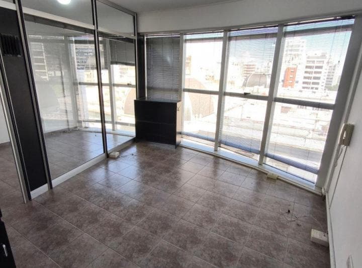Alquiler Oficina C/privado y Cochera - 48 E/13 y 14 - La Plata - 3