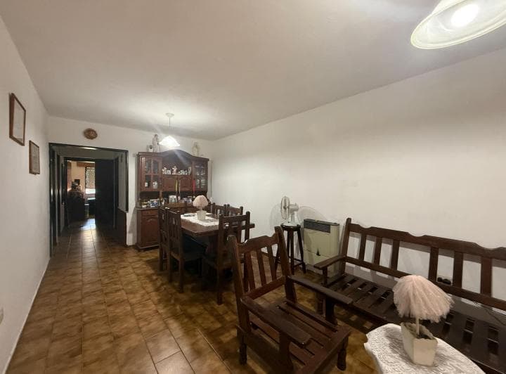 Venta - Casa 3 Dor. Mas Departamento 2 Dor. en Planta Alta - Los Olmos - 4