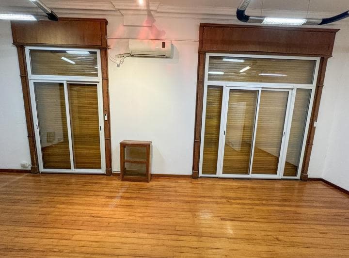 Oficina Impecable - Ideal Estudio Profesional - Reciclada C/ Balcón Frances - 5
