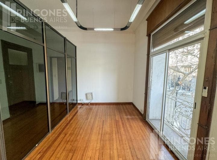 Oficina Impecable - Ideal Estudio Profesional - Reciclada C/ Balcón Frances - 4