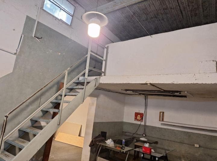 Local Comercial, 240 m. Oficina, 3 Baños y Entrepiso, Sin Expensas, Excelente Zona Outlet - 5