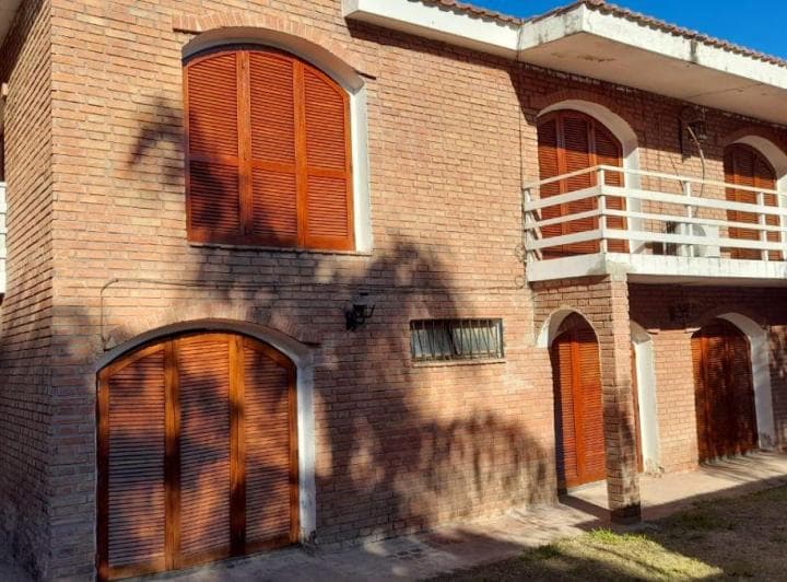 Oportunidad ¡!se Vende Hermosa Casa en Cerro de Las Rosas, Calle Roque Funes Al 1400 - 2