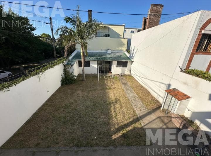 Casa en Venta Ubicada en Calle Cataluña Esquina El Quijote - 5