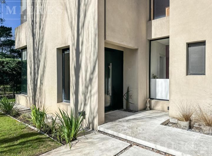 Casa en Venta en Don Torcuato - 2