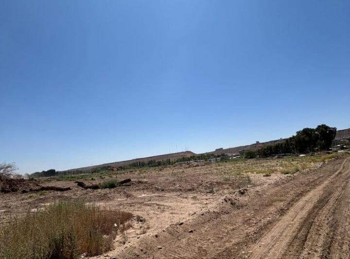 Venta de Hectarea y Media en El Casco Urbano de Añelo Neuquen - 4