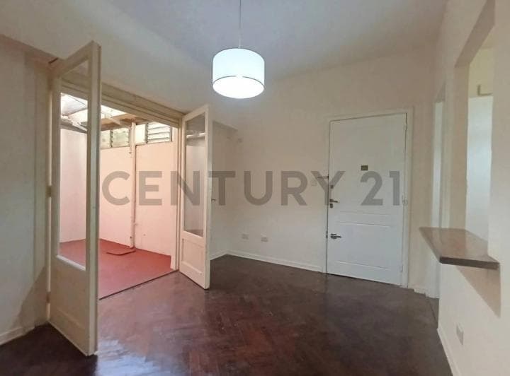 Departamento 2 Ambientes en Venta con Patio! en Caballito - 3