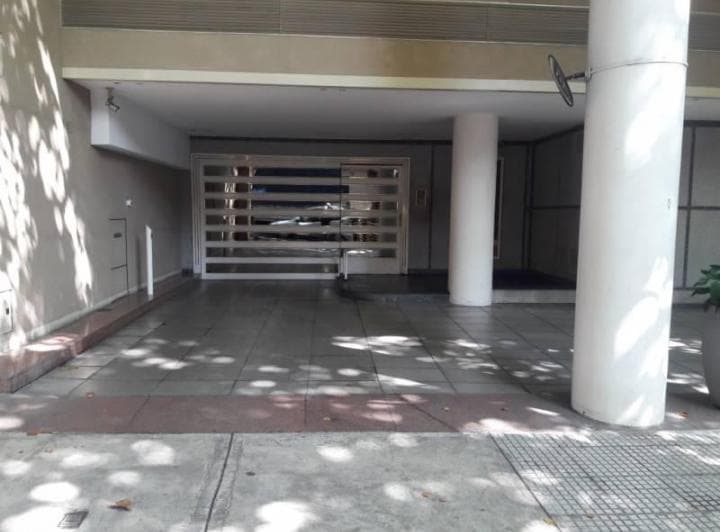 Tres Cocheras en Venta en Block o Separadas Desde U$s20.000. -. - 2