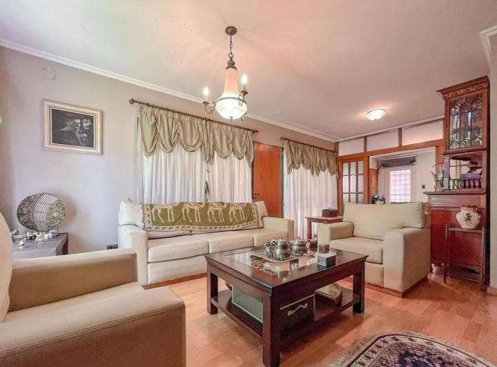 Venta | Permuta - Casa de 3 Dorm. - Alvear, Rosario - Apta Crédito. - 4