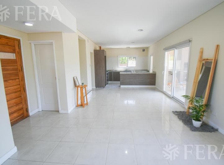 Venta de Casa 4 Ambientes en Guillermo E Hudson - 5