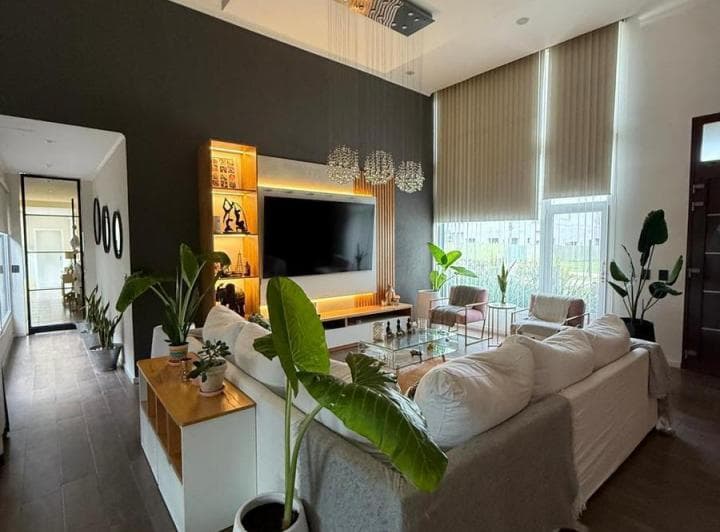Casa en Venta - 4 Dorm. 5 Baños - Cochera - 1.350 m² - Esteban Echeverría - 3