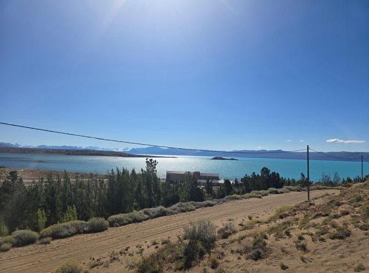 Terreno con Vista Panorámica en El Calafate - 2