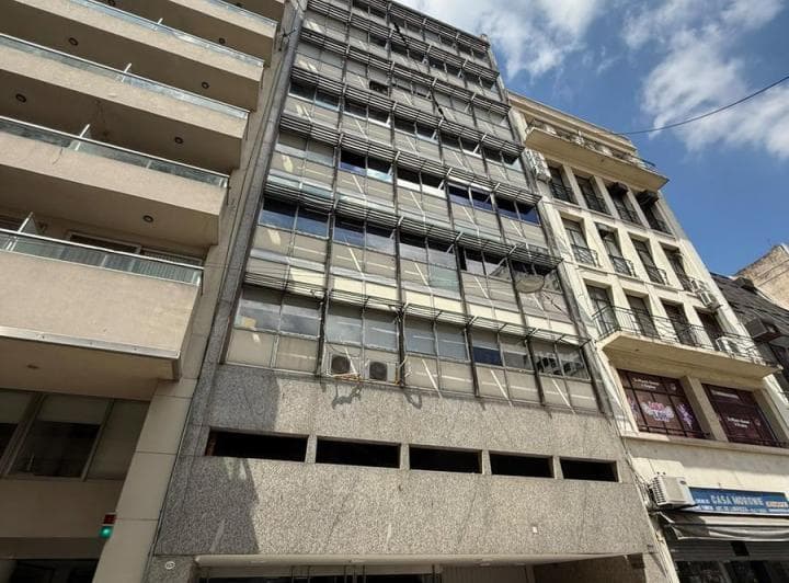 Piso de Oficinas en Venta con 4 Cocheras Centro/ Microcentro. Precio Negociable - 3