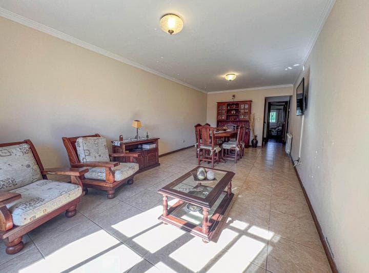 Propiedad en Block: Chalet 5 Amb. + Dúplex 4 Amb. - Guido y Formosa - 4