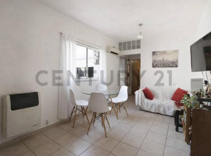 Venta PH 3 Ambientes con Patio - Sin Expensas - 2