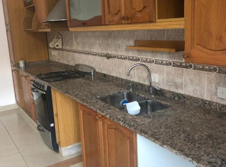 Casa con Depto Al Fondo en Venta San Isidro - 4