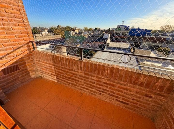 Departamento en Santos Lugares - 3