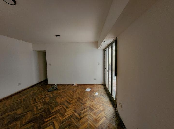 Departamento de 1 Dormitorio con Patio, Zona Rio, Rosario - 3