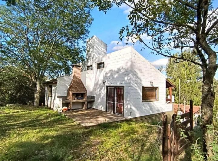 Casa en Tanti. Villa Flor Serrana en Venta a m del Rio. Z - 2