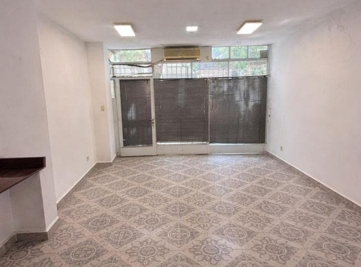 Venta Local con Monoambiente 2 Baños 2 Ingresos! Oportunidad Saavedra - 2