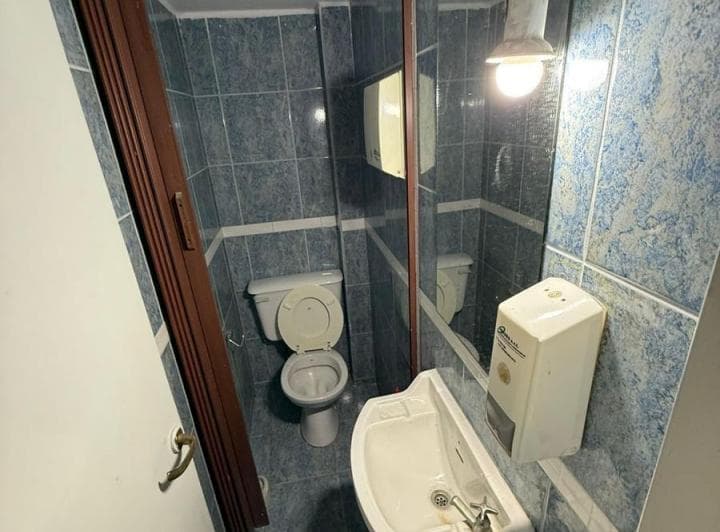 Venta Local con Monoambiente 2 Baños 2 Ingresos! Oportunidad Saavedra - 3