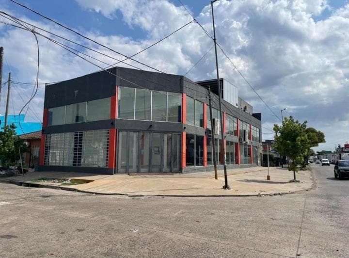 Local en Alquiler: 496 m² con Oficinas - 4