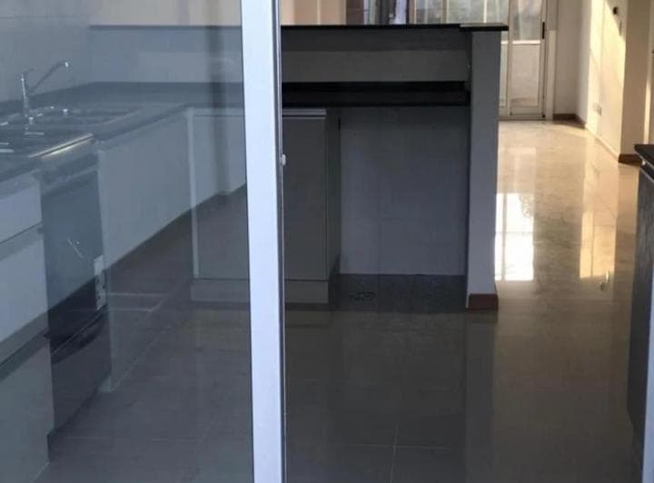 Departamento Piso Unico con Amplias Terrazas y Cochera Cubierta - 3