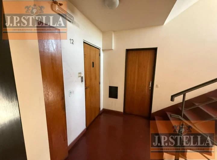 Semi Piso 3 Amb. C/ Cochera - 73 m² - Piso 13 Contrafrente - S. Justo (Ctro) - 3