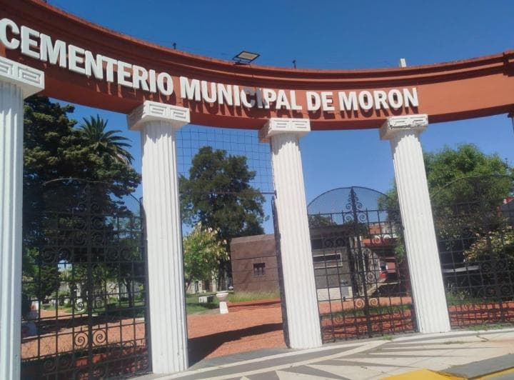 Venta Boveda 12 Ataudes Familiar Cementerio Municipal Moron Consesion Sin Deuda - 2