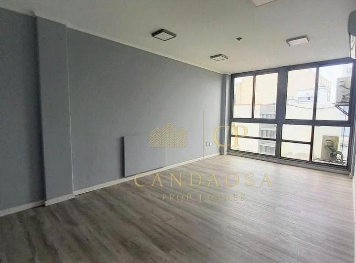 Oportunidad! Excelente Oficina en Venta, Apto Credito - 2