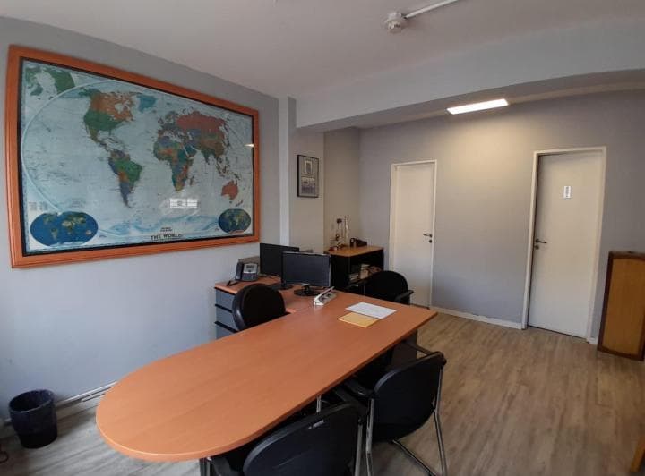 Venta Piso de Oficina Remodelado en Maipú y Lavalle - 4