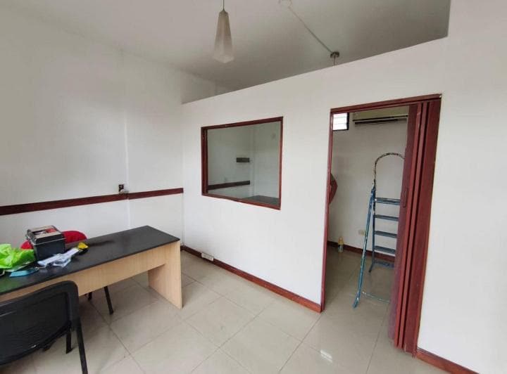 Local en Venta - Moron Zona Tribunales - 2