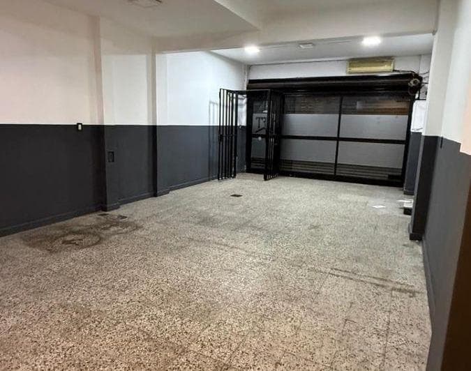 Local 60 m² Excelente Ubicación - 2