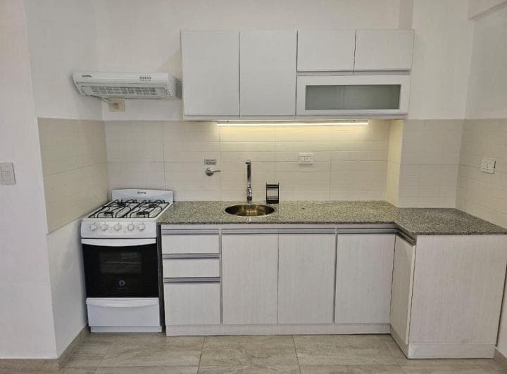 Excelente Monoambiente en Venta en Lomas de Zamora - 2