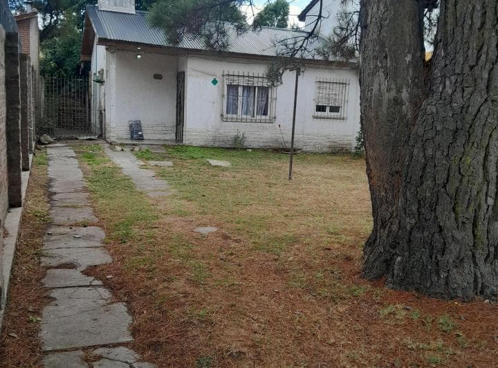 Caisamar Casa en Venta Amplio Terreno - 2