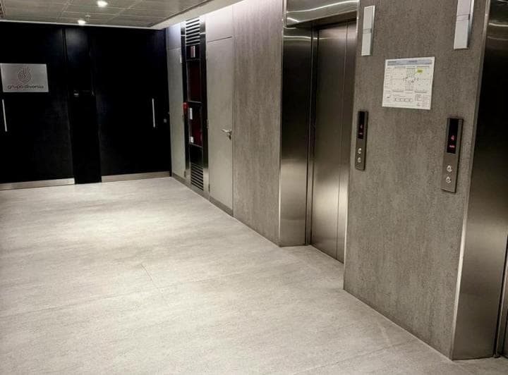 Excelente Oficina 160 m² en Alquler - Al Rio Vicente Lopez - 3