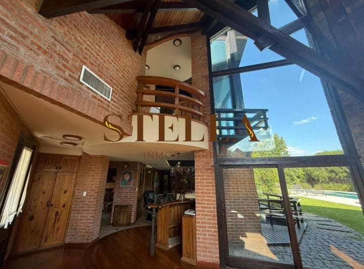 Venta de Casa 4 Ambientes en Campos de Alvarez, Moreno - 3