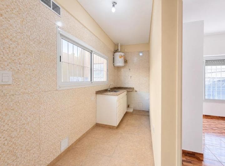 Departamento de 2 Ambientes con Patio - 2