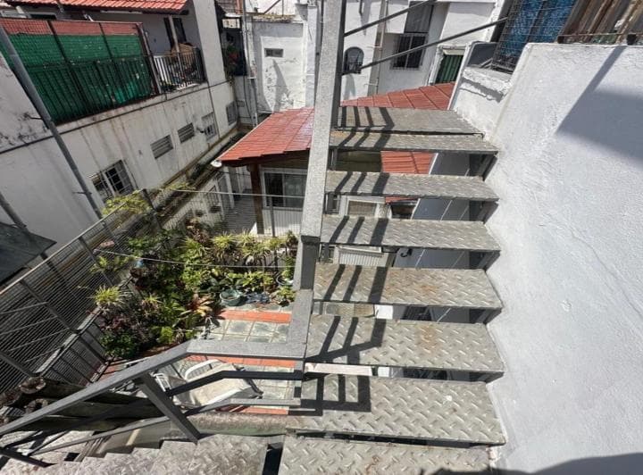 Depto. Tipo Casa de 3 Ambientes en Venta en Almagro - 5