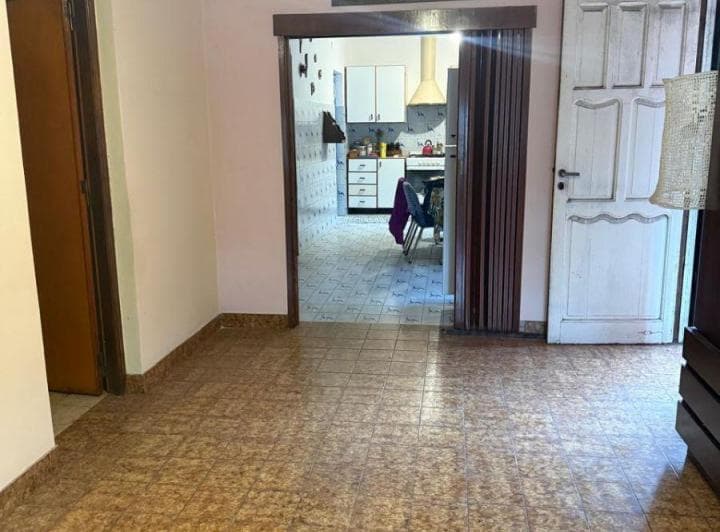 Casa con Lote Amplio - 2