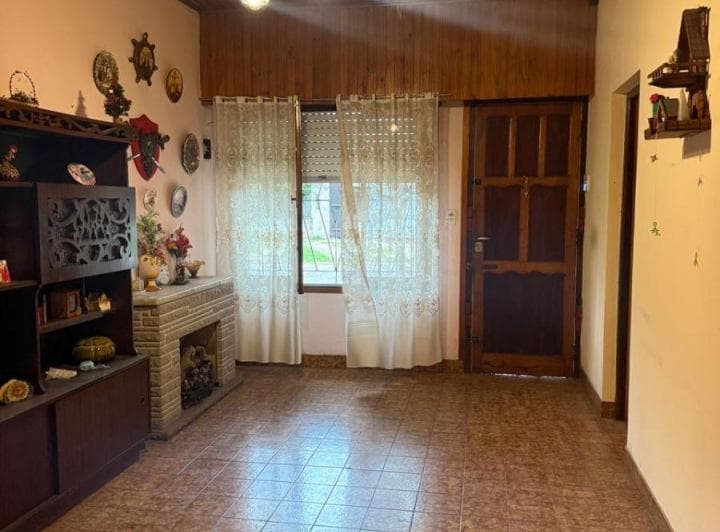 Casa con Lote Amplio - 3