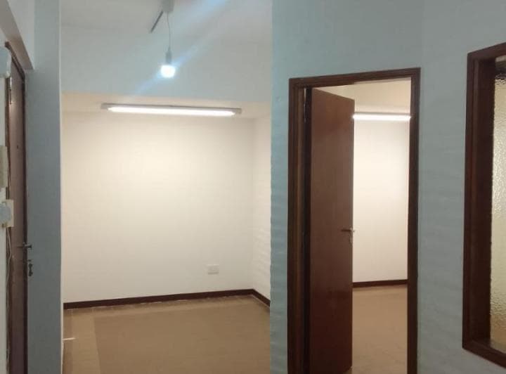 Oficina en Alquiler - 4