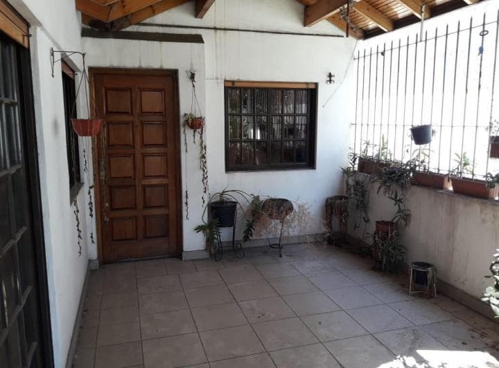 Casa Americana 4 Ambientes con Espacio Para Auto Alquiler - 4