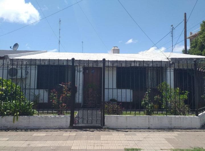 Casa 3 Dorm. (En Venta) - 2