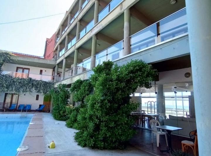 Departamento Primera Linea Frente Al Mar en Alquiler por 12 Meses. - 3