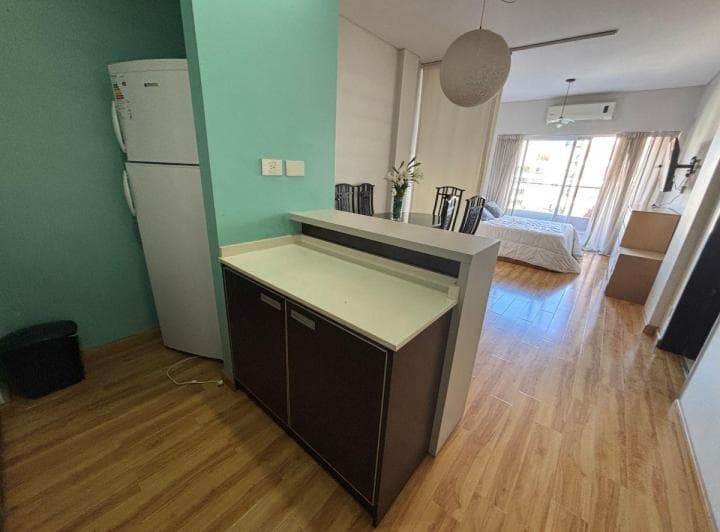Reservado!ambiente Muy Luminoso a m de Distrito Arcos - 2