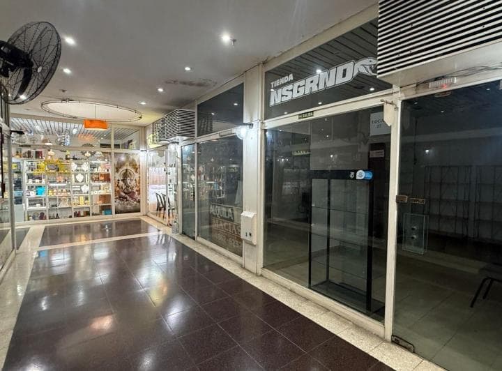Av Corrientes 3900, Local en Galeria Patagonia, 15 m - Almagro - 3
